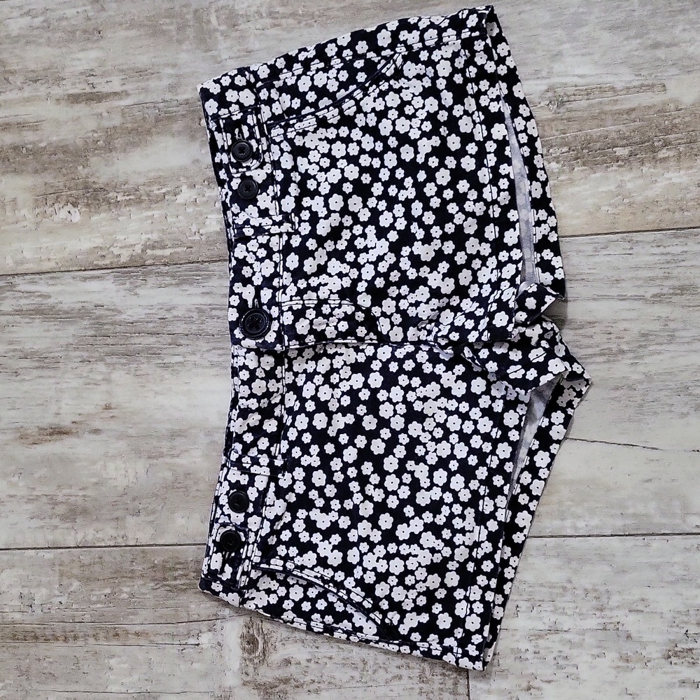 American Eagle Floral Shorts